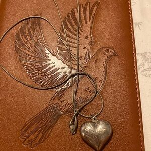 Sterling silver necklace with pendant